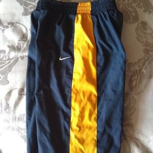 Nike boy's jogging pant's